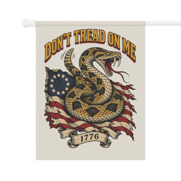 Don't Tread on Me Rattlesnake Garden Flag
