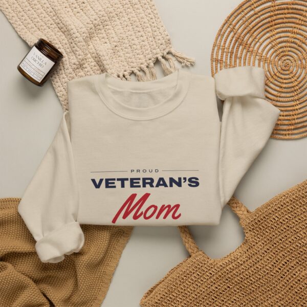 Proud Veteran's Mom Crewneck Sweatshirt, Sand