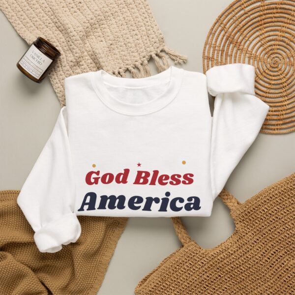 God Bless America Groovy Daisy Crewneck Sweatshirt, White