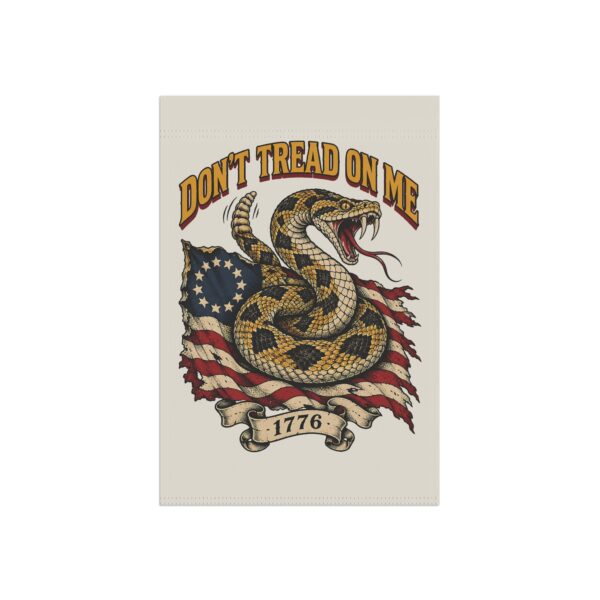 Don't Tread on Me Rattlesnake Garden Flag