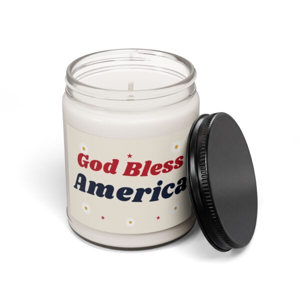 God Bless America Groovy Daisy Soy Candle