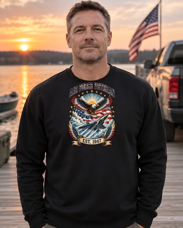 Air Force Veteran Eagle & Jet Crewneck Sweatshirt