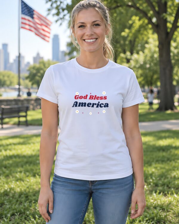 God Bless America Groovy Daisy Women's Fitted Tee